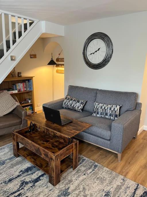 Hidden Gem Canal Facing Retreat With Lovely Walks Hopwas Exterior photo