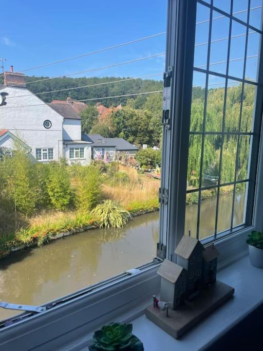 Hidden Gem Canal Facing Retreat With Lovely Walks Hopwas Exterior photo
